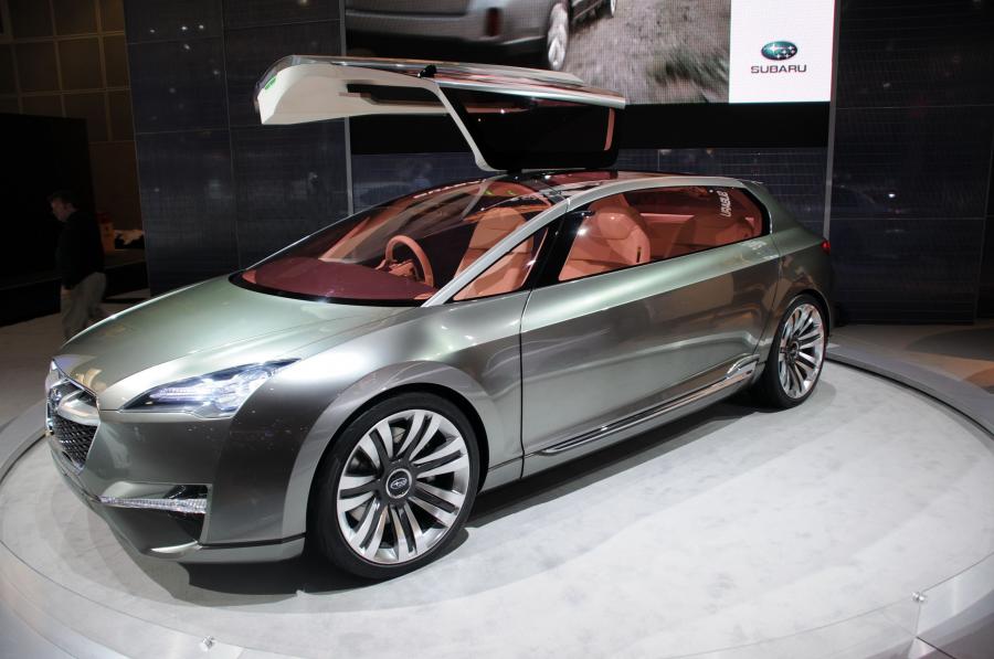  Subaru Hybrid Tourer Concept 2009 года  (фото 32 из 86)